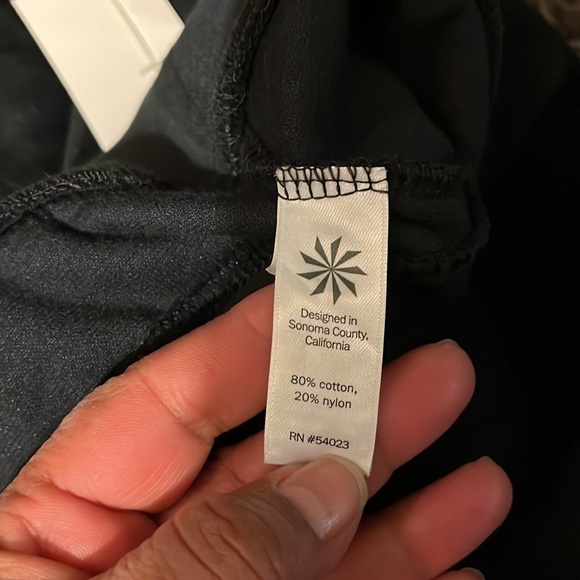 Athleta Velvet Joggers like new condition size Small black - Picture 7 of 7